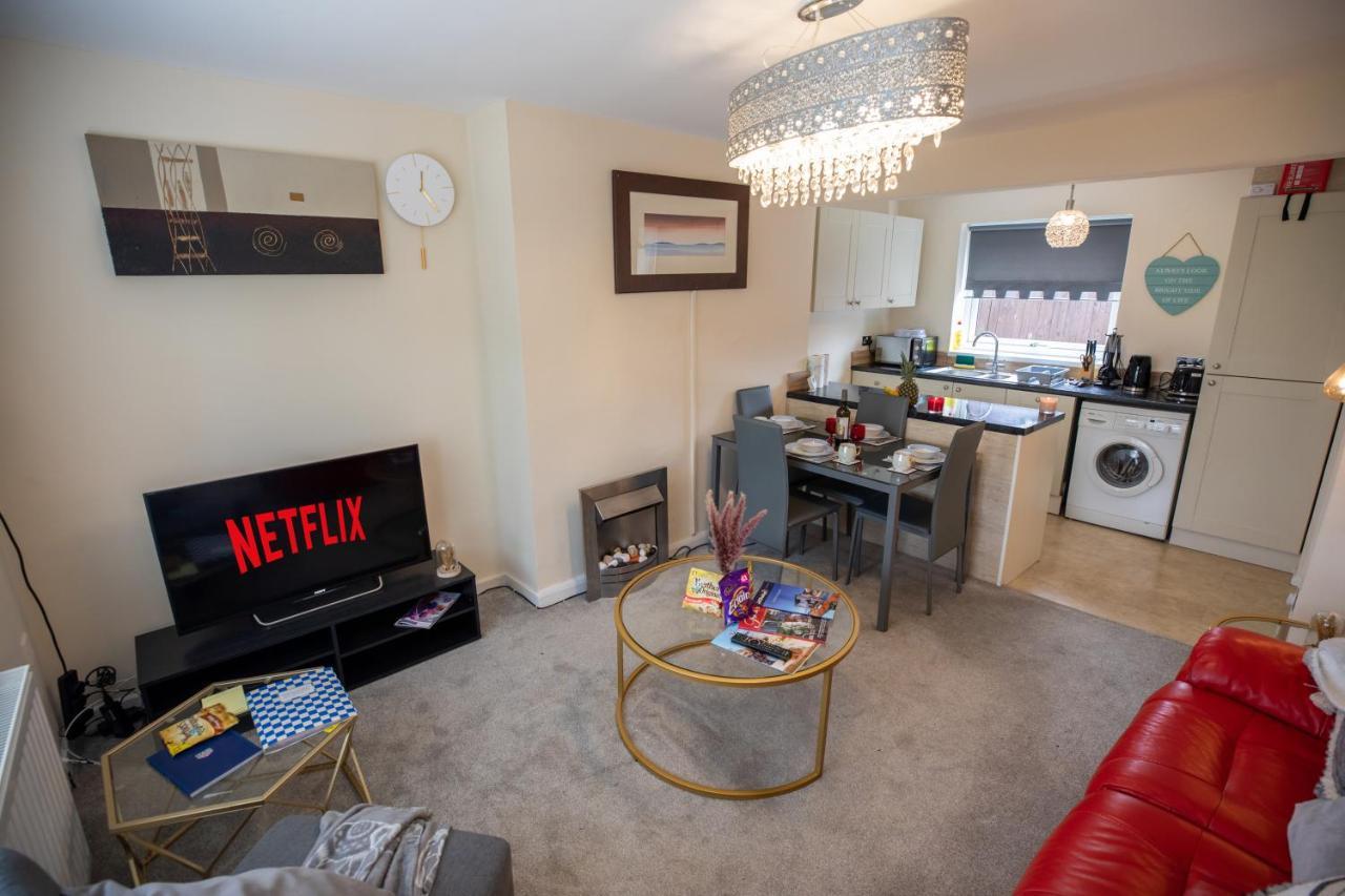 Og Stays Ii- 3Bedroom House Near Nissan & Stadium, Free Parking Sunderland  Zewnętrze zdjęcie