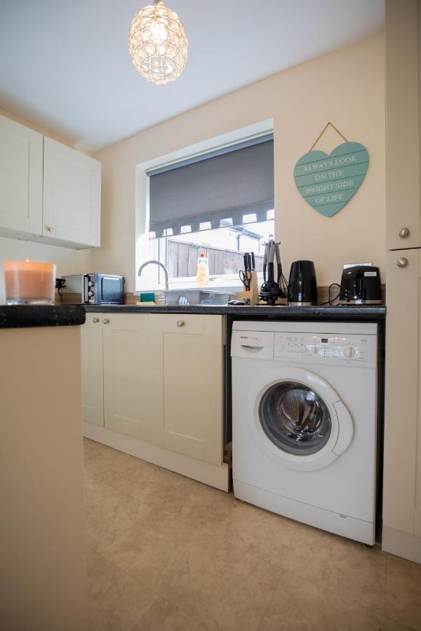 Og Stays Ii- 3Bedroom House Near Nissan & Stadium, Free Parking Sunderland  Zewnętrze zdjęcie
