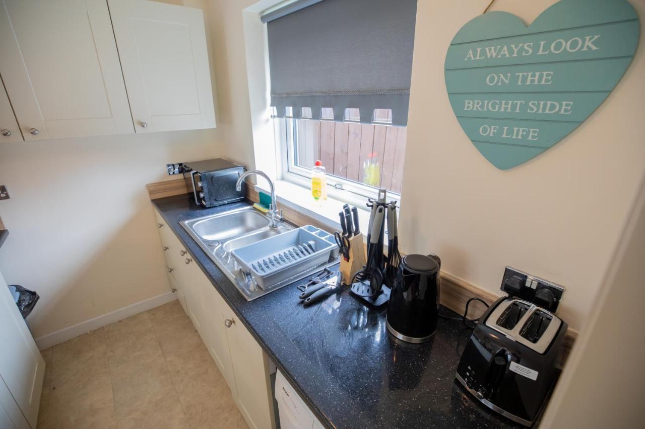 Og Stays Ii- 3Bedroom House Near Nissan & Stadium, Free Parking Sunderland  Zewnętrze zdjęcie